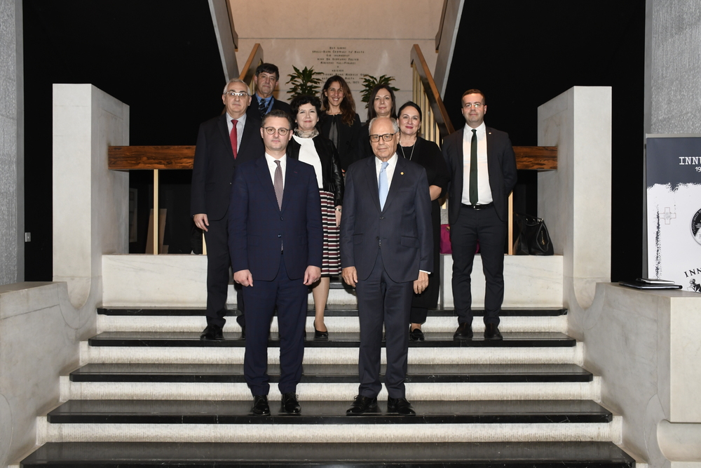 Governor Scicluna welcomes Albania Financial Supervision Authority Delegation at the Central Bank of Malta Governor Scicluna welcomes Albania Financial Supervision Authority Delegation at the Central Bank of Malta