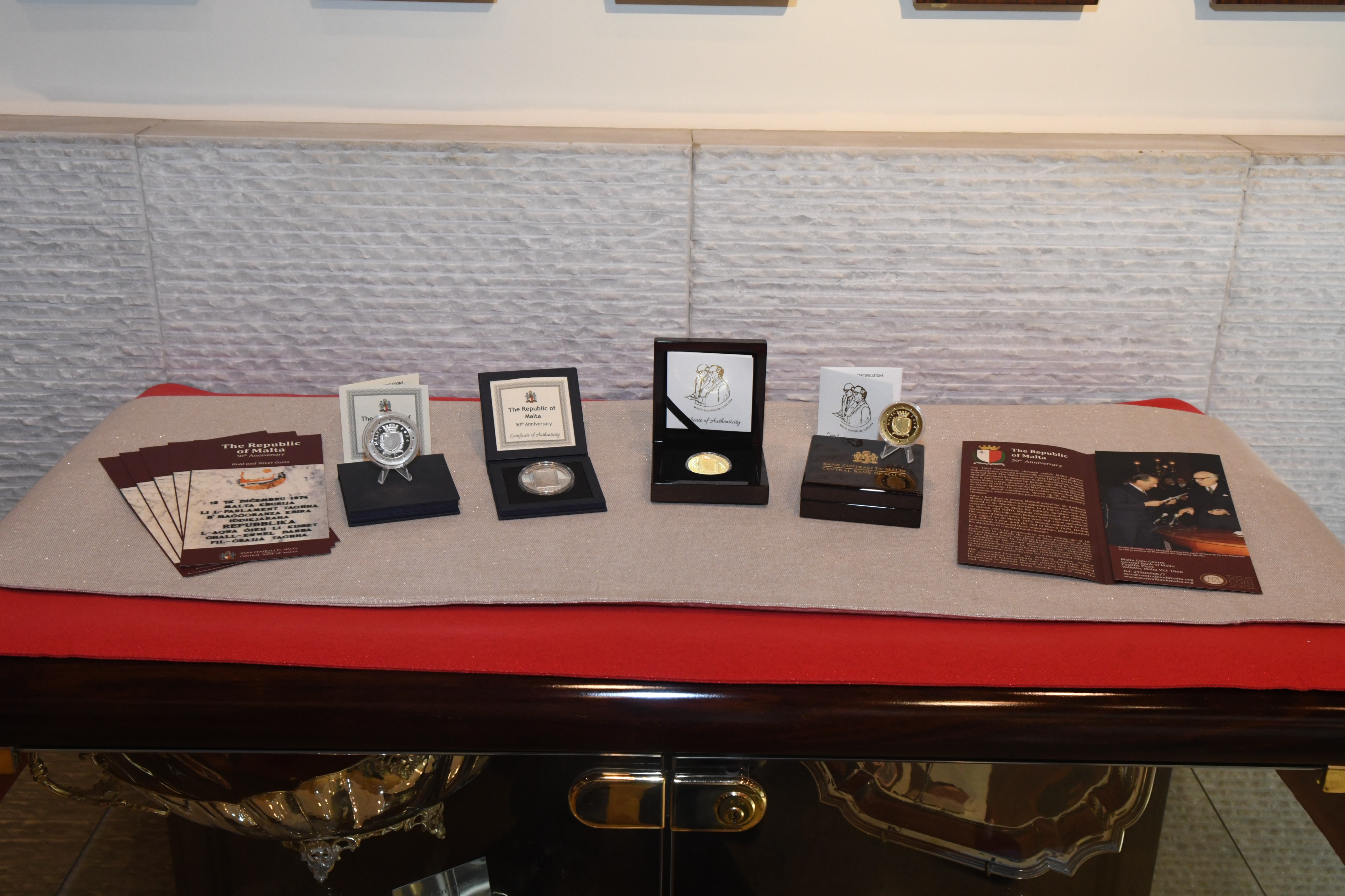 Coin Display