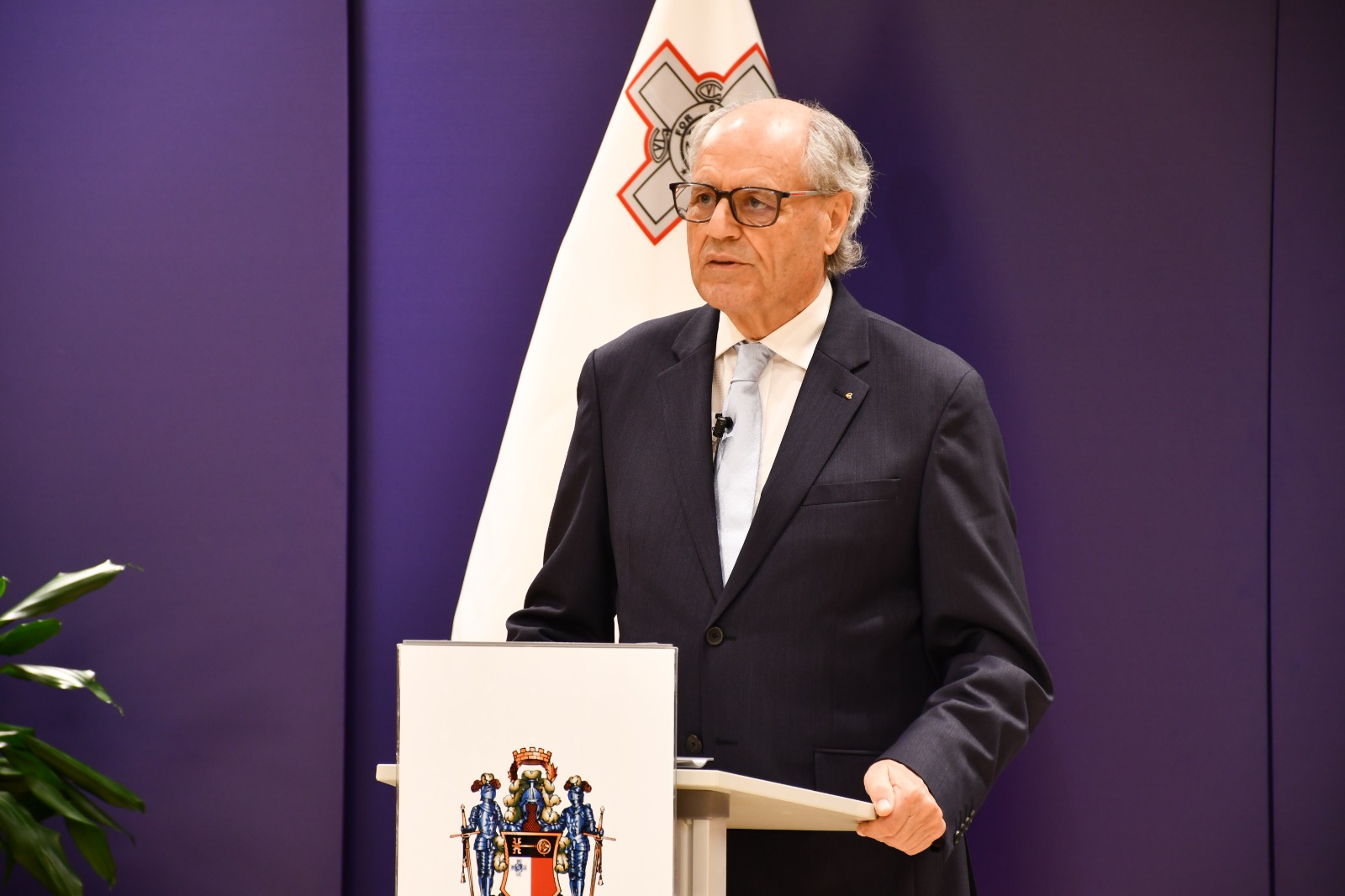 Central Bank of Malta Governor, Professor Edward Scicluna met with 36 staff members