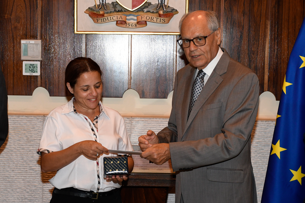 Governor Professor Edward Scicluna with Kathleen Cutajar during the 25 years of service ceremony. Governor Professor Edward Scicluna with Kathleen Cutajar during the 25 years of service ceremony.
