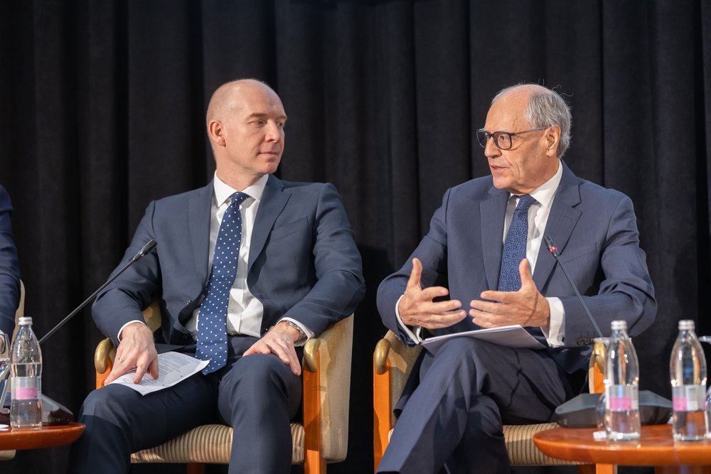 Panellists discussed why central banks are considering issuing a digital euro