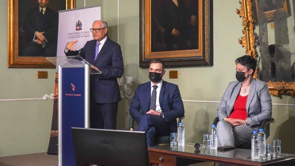 Il-Professur Edward Scicluna, il-Gvernatur, Bank Ċentrali ta’ Malta, waqt id-diskors ewlieni tiegħu dwar l-inflazzjoni Il-Professur Edward Scicluna, il-Gvernatur, Bank Ċentrali ta’ Malta, waqt id-diskors ewlieni tiegħu dwar l-inflazzjoni