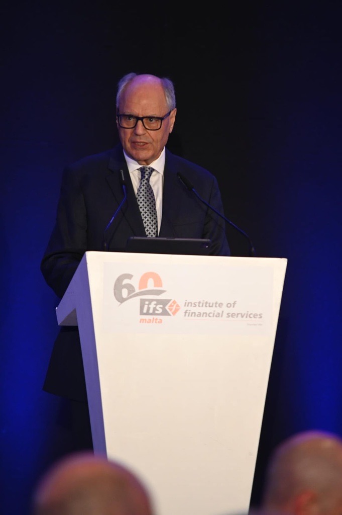Il-Professur Edward Scicluna, il-Gvernatur tal-Bank Ċentrali ta&rsquo; Malta, indirizza lill-mistednin tal-ikla annwali tal-Istitut għas-Servizzi Finanzjarji ta&rsquo; Malta, li din is-sena tfakkar is-sittin anniversarju tagħha
