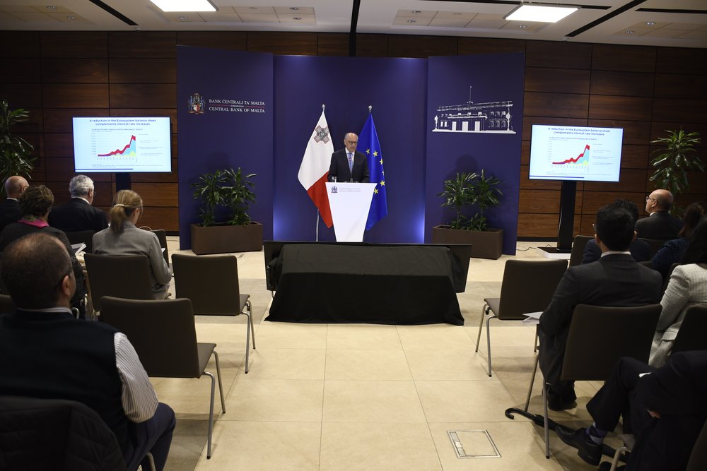 Il-Gvernatur, il-Professur Edward Scicluna, jindirizza lill-udjenza
