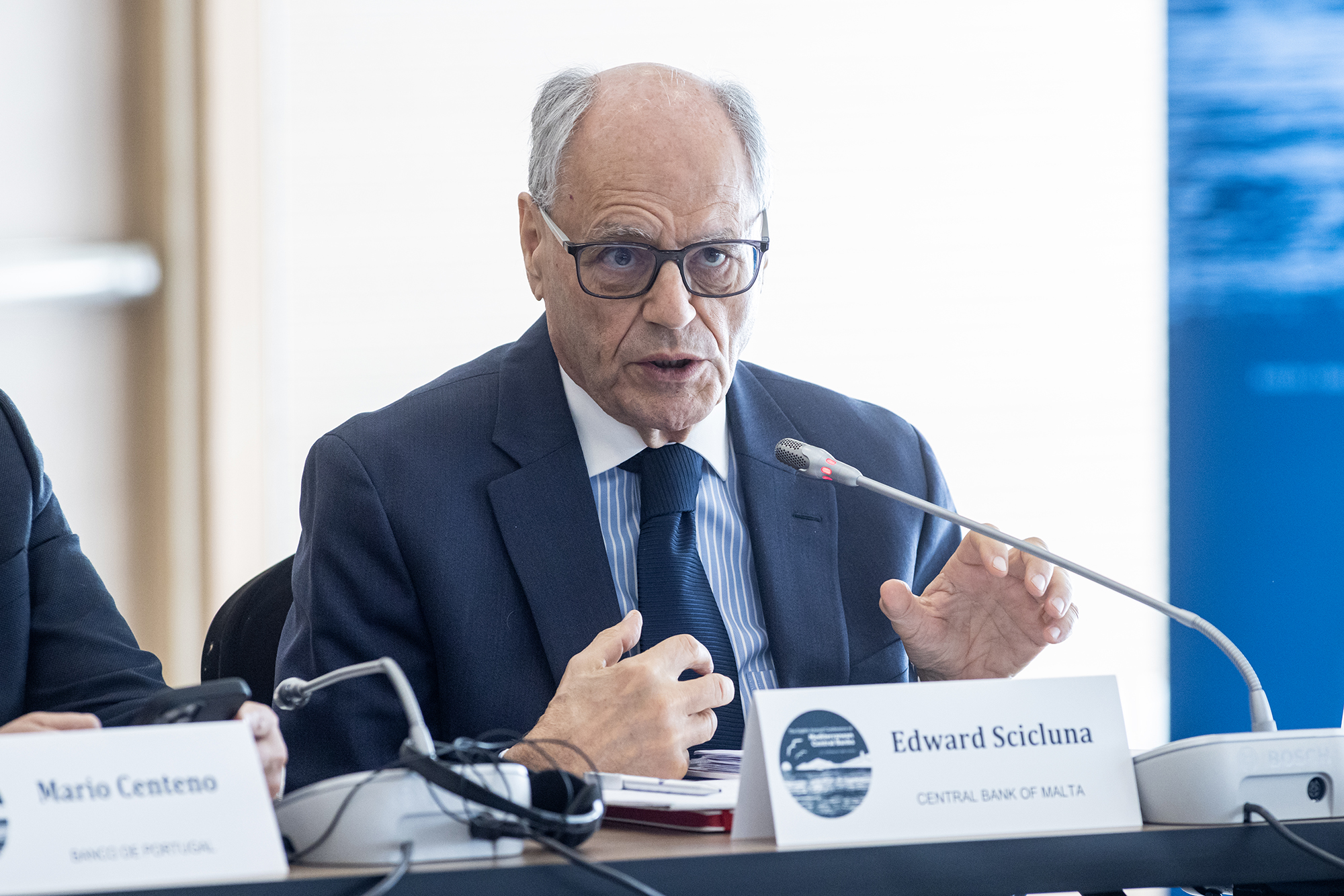 Il‑Gvernatur Scicluna jindirizza konferenza Mediterranja fi Split